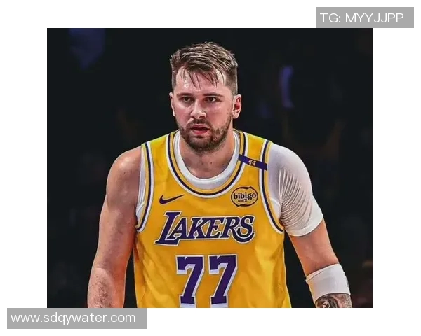 东契奇冰岛赛投篮低迷，湖人球迷担忧但实力不容小觑